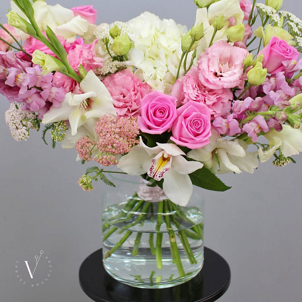 Стеклянная ваза для цветов 19 см