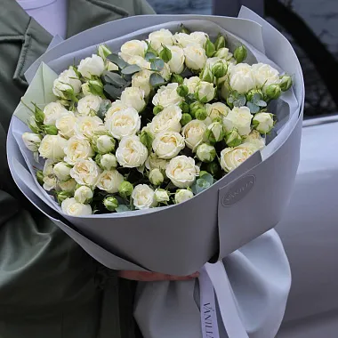Букет из роз 50 см - На фото Букет из кустовой розы Беларусь - изображение 2 Букет из кустовой розы Беларусь - изображение 2