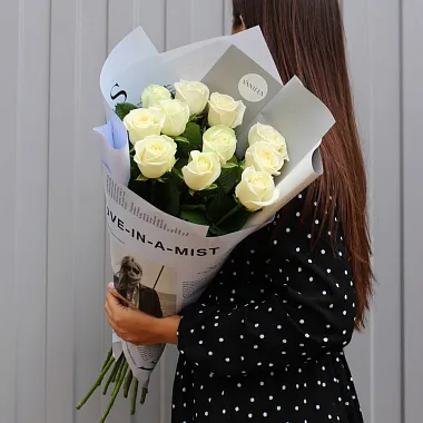 Букеты  цветов с доставкой - На фото Букет из 11 роз Аваланш 60 см - изображение 2 Букет из 11 роз Аваланш 60 см - изображение 2