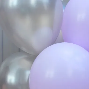 Воздушные шары: На фото Фонтан шаров "Сиреневая дымка" Воздушные шары: Фонтан шаров "Сиреневая дымка"