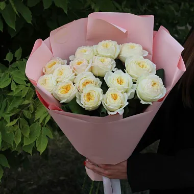 Букет из роз 50 см - На фото Букет из 15 пионовидных роз "Лондон" - изображение 2 Букет из 15 пионовидных роз "Лондон" - изображение 2