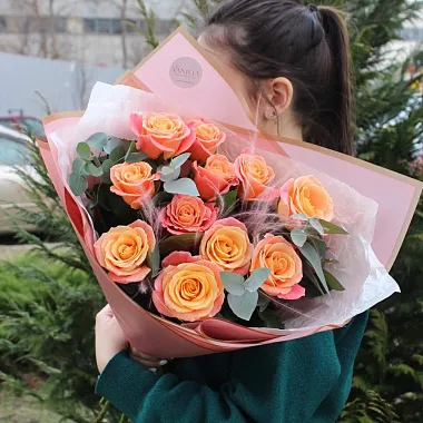 Букет из роз 50 см - На фото Букет из роз Miss Piggy 50 см - изображение 2 Букет из роз Miss Piggy 50 см - изображение 2