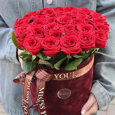 31 роза в шляпной коробке - изображение 2