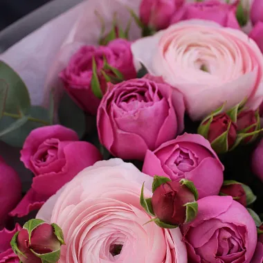 Букеты  цветов с доставкой: Букет из роз "Любовь" Букеты  цветов с доставкой: Букет из роз "Любовь"