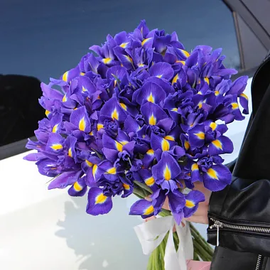 Букеты  цветов с доставкой - Букет из 39 ирисов - изображение 2 Букет из 39 ирисов - изображение 2