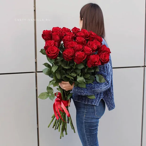 Букет высоких роз 80 см 