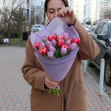 Букет из 19 пионовидных тюльпанов микс - изображение 2