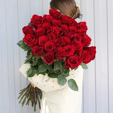 Эквадорские розы - На фото Букет из 31 розы Explorer 90 см - изображение 2 Букет из 31 розы Explorer 90 см - изображение 2