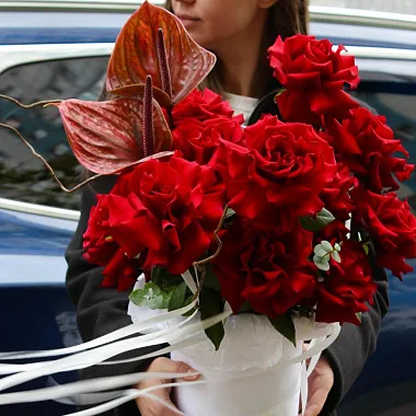 Цветы на 14 февраля - На фото Цилиндр с розой WOW - изображение 2 цилиндр с розой wow - изображение 2