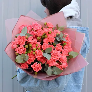 Кустовые розы с эвкалиптом - изображение 2