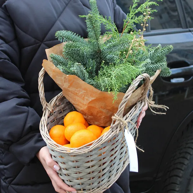 Новогодняя подарочная корзина Good year