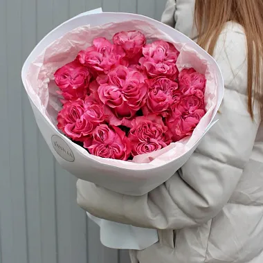 Букеты  цветов с доставкой - На фото Букет из 11 пионовидных роз Кантри Блюз - изображение 2 Букет из 11 пионовидных роз Кантри Блюз - изображение 2