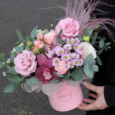 эустома и диантусы в боксе - изображение 2