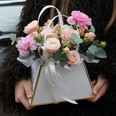 Сумочка с цветами - изображение 2