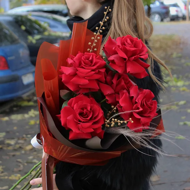 Букет из 5 французских роз Эксплорер