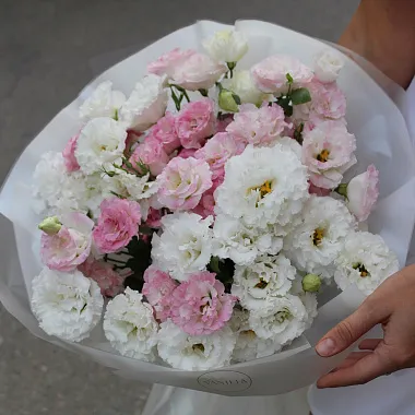 Букеты из  эустом: Букет из эустомы "Кружева"