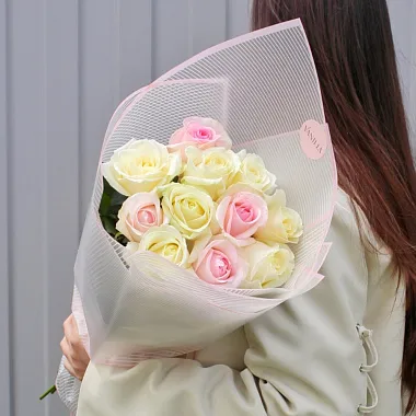 11 нежных роз микс 60 см - изображение 2