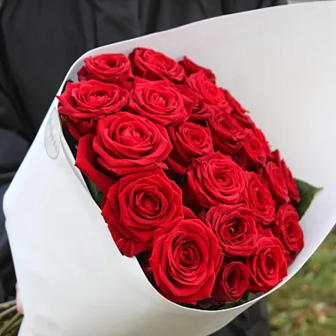 Букет из 23 роз Ред Наоми 60 см - изображение 2