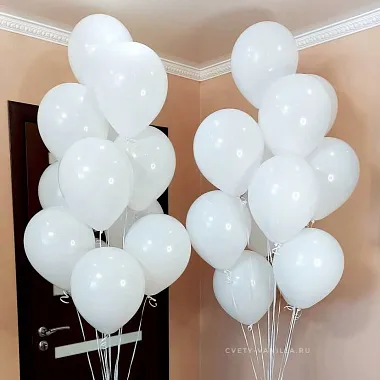 Шары на день рождения для мужчины - На фото Связки белых шаров - изображение 2 Связки белых шаров - изображение 2