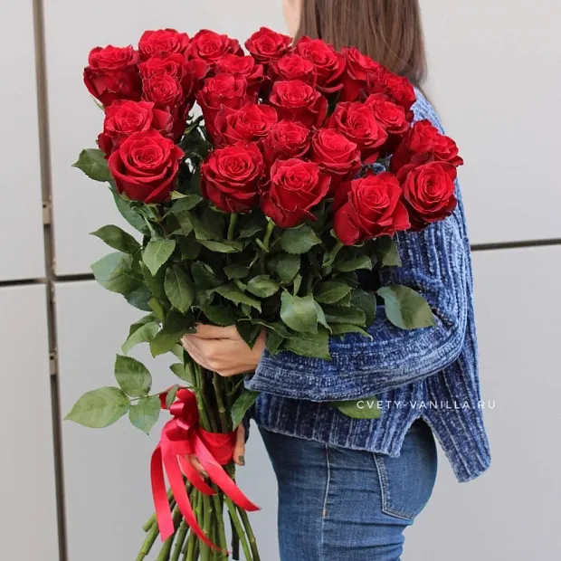 Букет высоких роз 80 см 