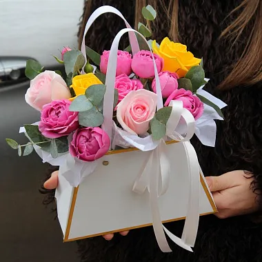 Сумочка с сезонными цветами - изображение 2