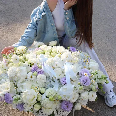 Букеты  девушке  - На фото Сборная корзина «Акварель» - изображение 2 Сборная корзина «Акварель» - изображение 2