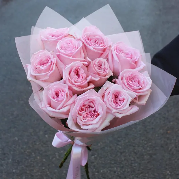11 роз Pink O'Hara