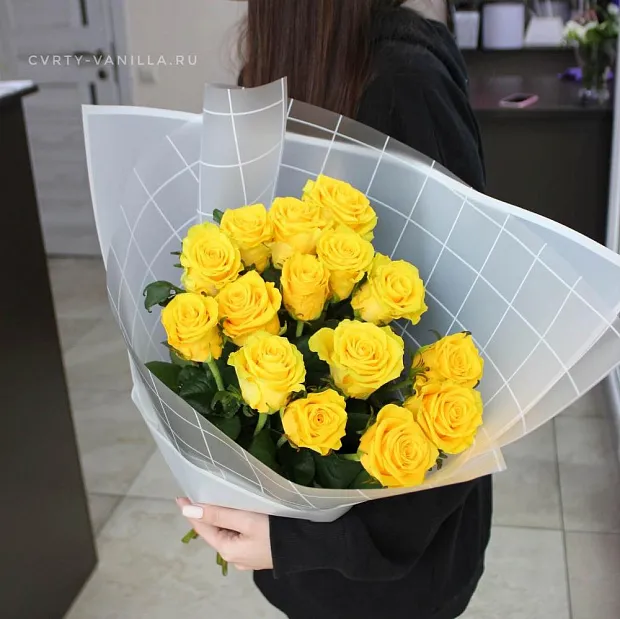 Букет из 15 желтых роз 50 см