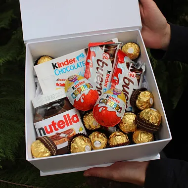 Подарочная корзинка с Киндерами - изображение 2