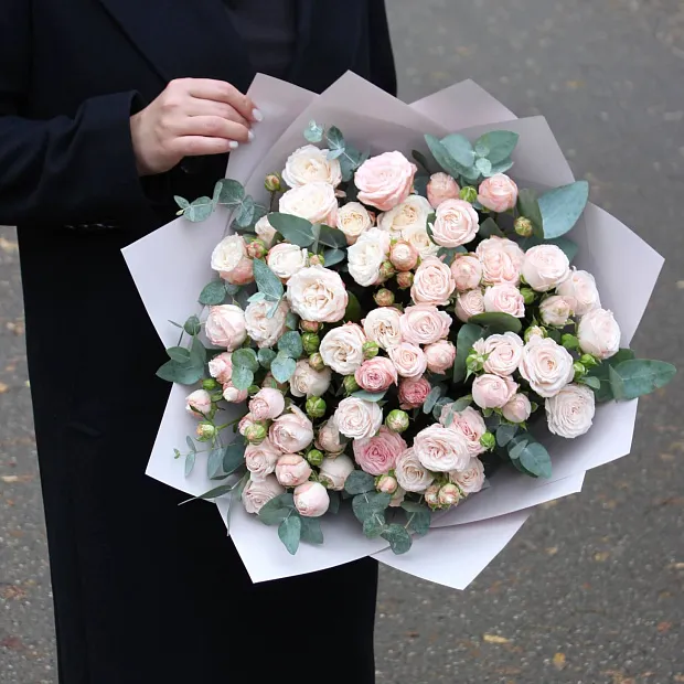 Букет из розы Бомбастик "Нежный оттенок"