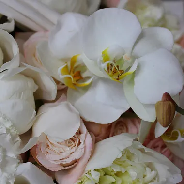 Ароматная корзина «Нежность пиона»