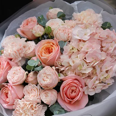 Букеты  цветов с доставкой: Сборный букет "Зефир" Букеты  цветов с доставкой: Сборный букет "Зефир"