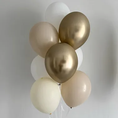 Воздушные шары: На фото Связка гелиевых шаров "Золотой песок" Воздушные шары: Связка гелиевых шаров "Золотой песок"