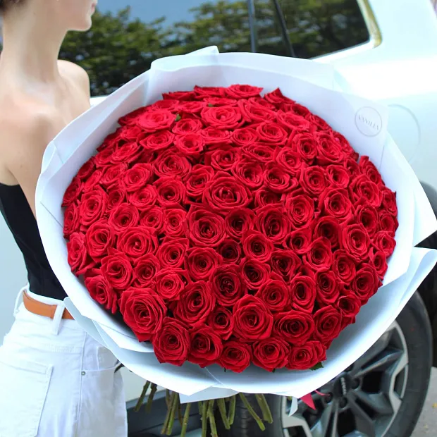 Букет из 101 розы Red Naomi 70 см