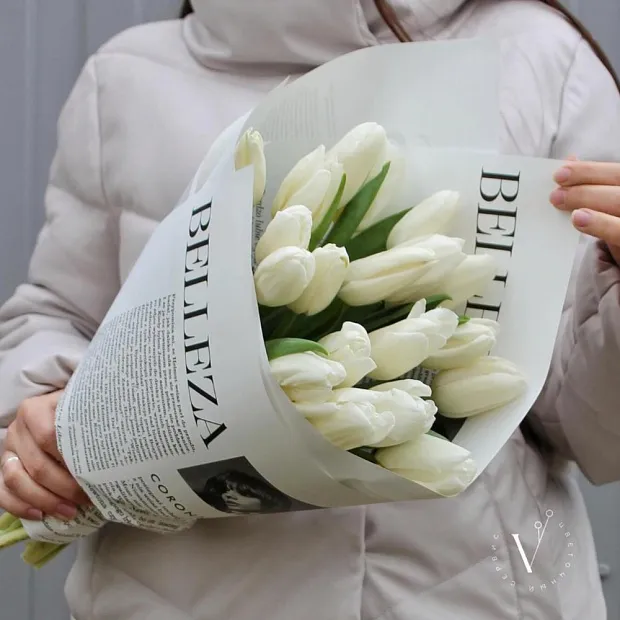 Букет из белых тюльпанов 19 шт.
