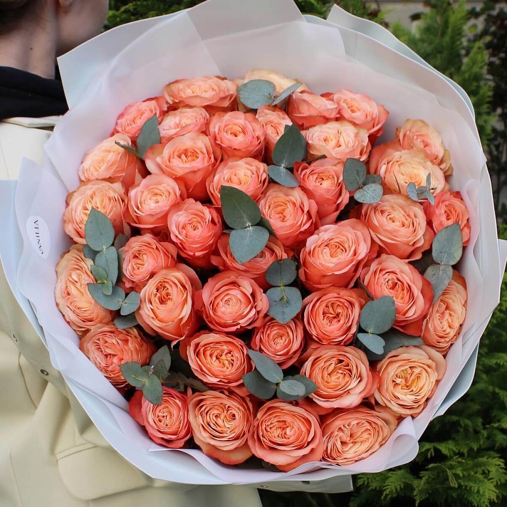 Букет из пионовидных роз Кахала