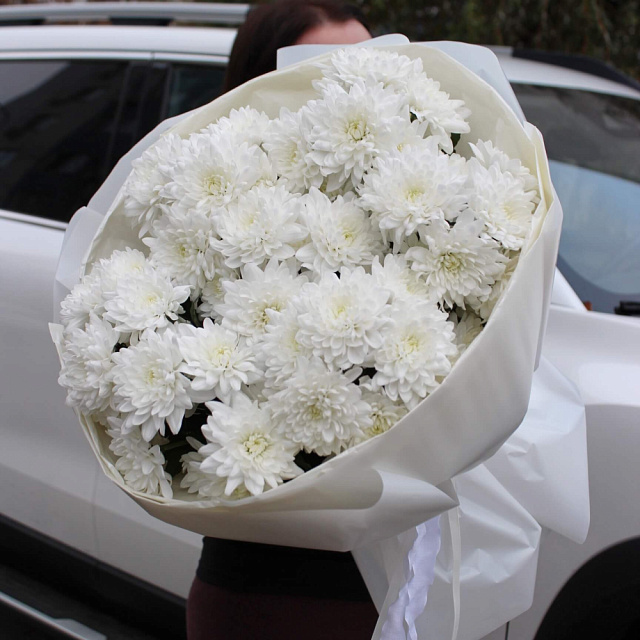 Букет из 7 веток хризантемы Балтика - изображение 2