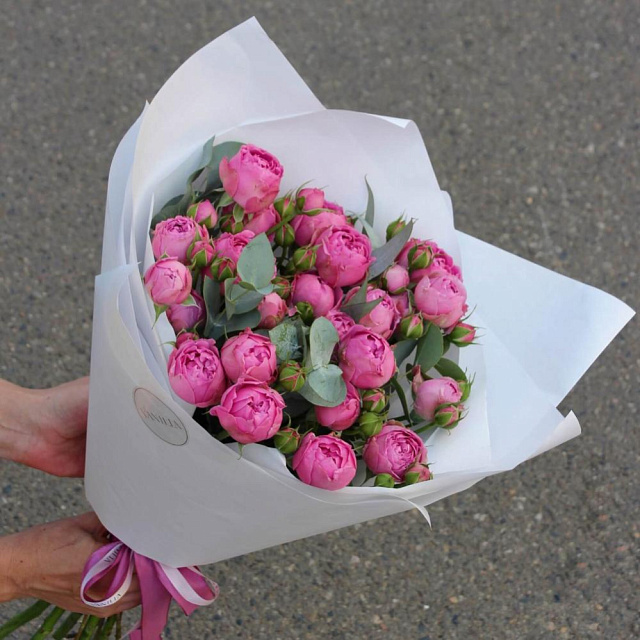 Букет из 7 веток пионовидной розы Мисти Бабблс - изображение 2