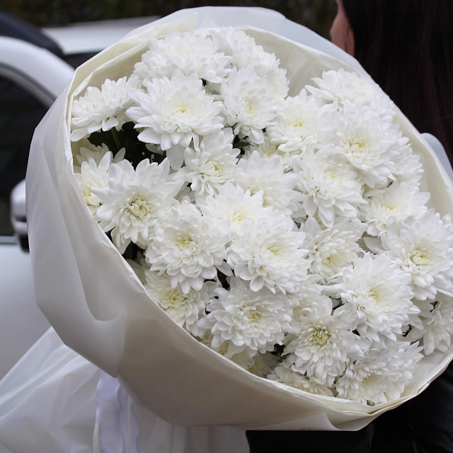 Цветы: Букет из 7 веток хризантемы Балтика