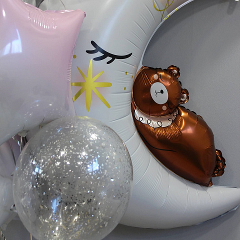 Воздушные шары на выписку из роддома: Связка шаров на выписку «Полумесяц»