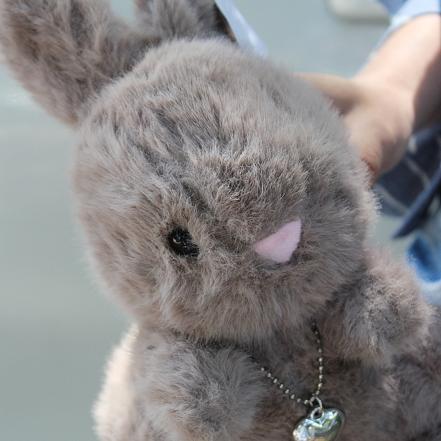 Мягкие игрушки: Мягкая игрушка "Стильная Зайка"