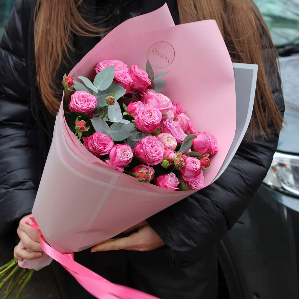 7 веток кустовой розы «Леди»