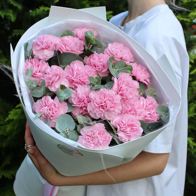 Букет из розовых гвоздик - изображение 2