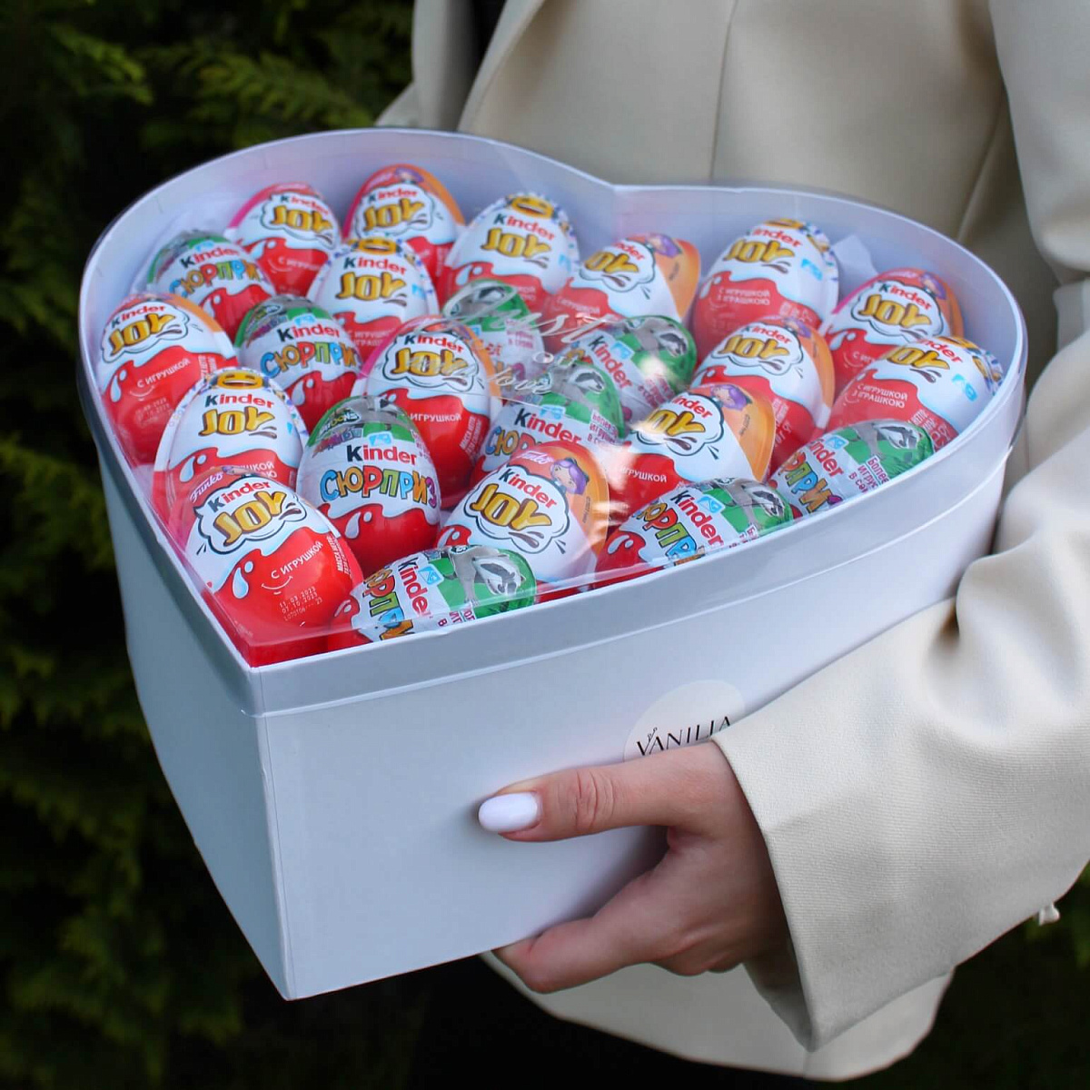 Коробка сердце с Kinder Surprise "XL"