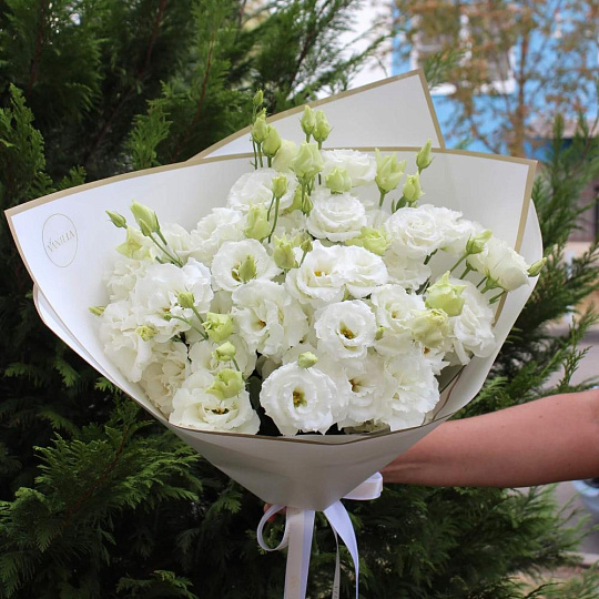 Букет из белой кружевной эустомы - изображение 2