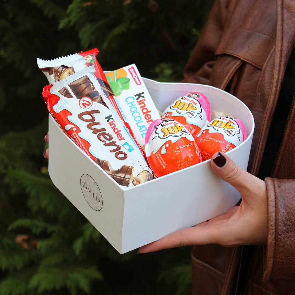 Сладкая корзинка "Love"