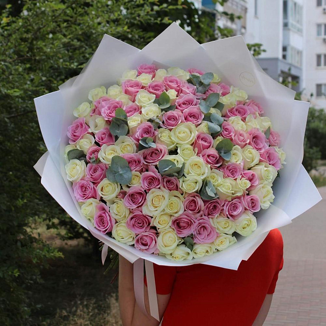Букет из 101 розы «Нежный микс цветов» - изображение 2