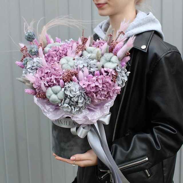 Цилиндр с сухоцветами интерьерный - изображение 2