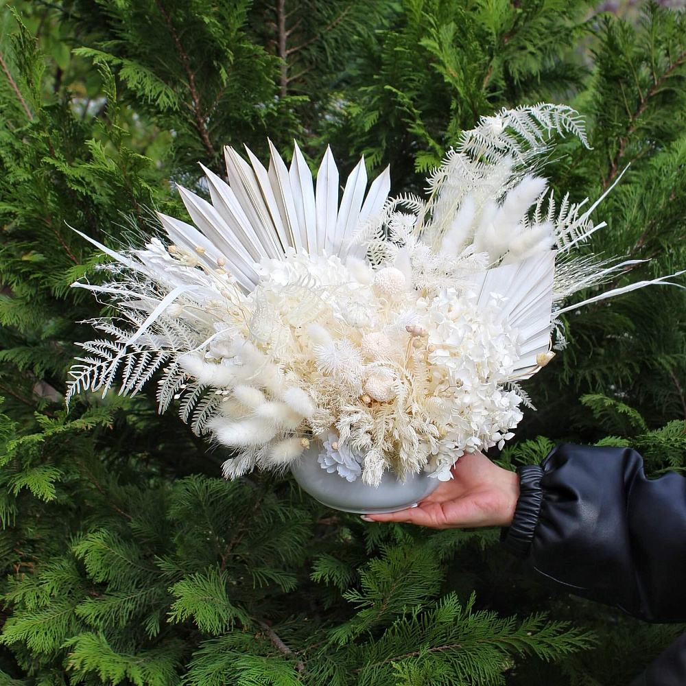 Экзотическое интерьерное кашпо