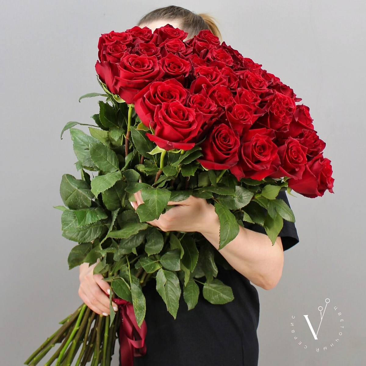 Букет из 35 красных роз 80 см